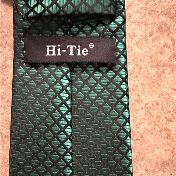Stylish Green Geometric Tie by - Picture 3 of 4